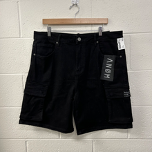 Load image into Gallery viewer, Shorts Size 36
