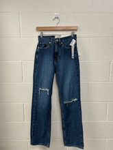 Load image into Gallery viewer, Bdg Denim Size 1 (25)
