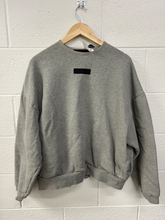 Load image into Gallery viewer, Fear Of God Essentials Sweatshirt Size Medium
