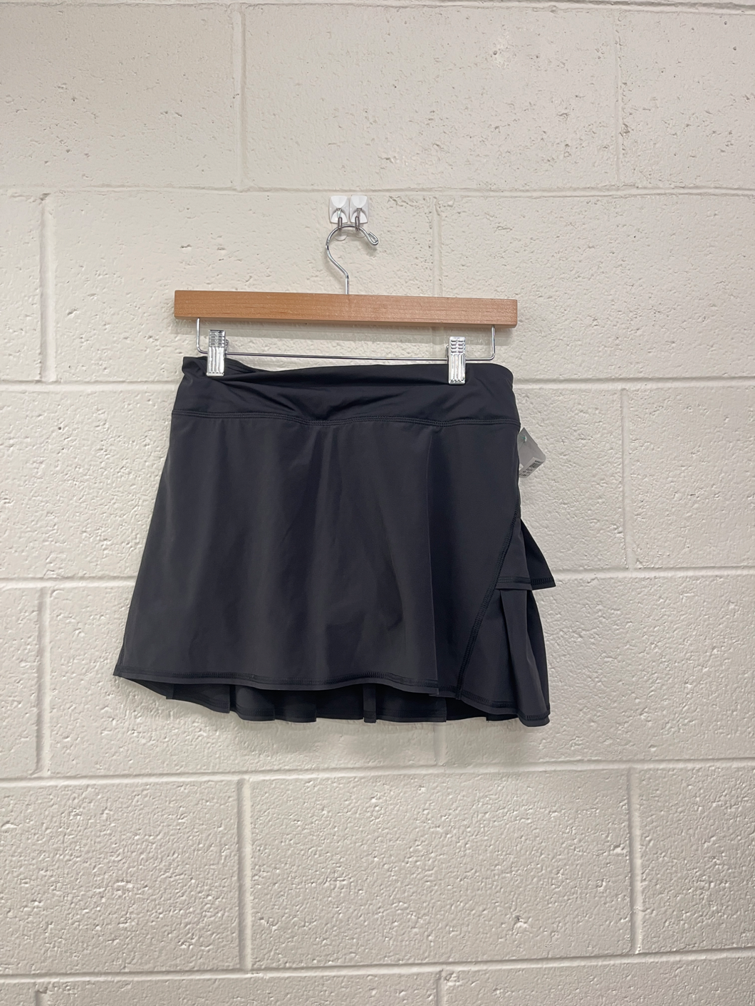 Lulu Lemon Athletic Shorts Size Medium