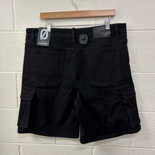 Load image into Gallery viewer, Shorts Size 36
