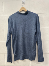 Load image into Gallery viewer, Lululemon Athletic Top Size Small
