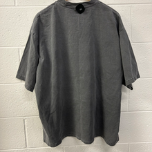Load image into Gallery viewer, T-shirt Size Large
