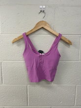 Load image into Gallery viewer, Lululemon Athletic Top Size Extra Small
