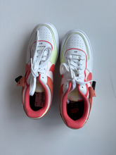 Load image into Gallery viewer, Nike Casual Shoes Womens 12
