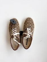 Load image into Gallery viewer, Coach Casual Shoes Womens 9

