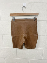 Load image into Gallery viewer, Skims Shorts Size Medium
