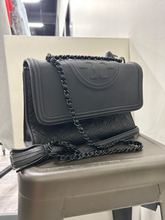 Load image into Gallery viewer, Tory Burch Purse
