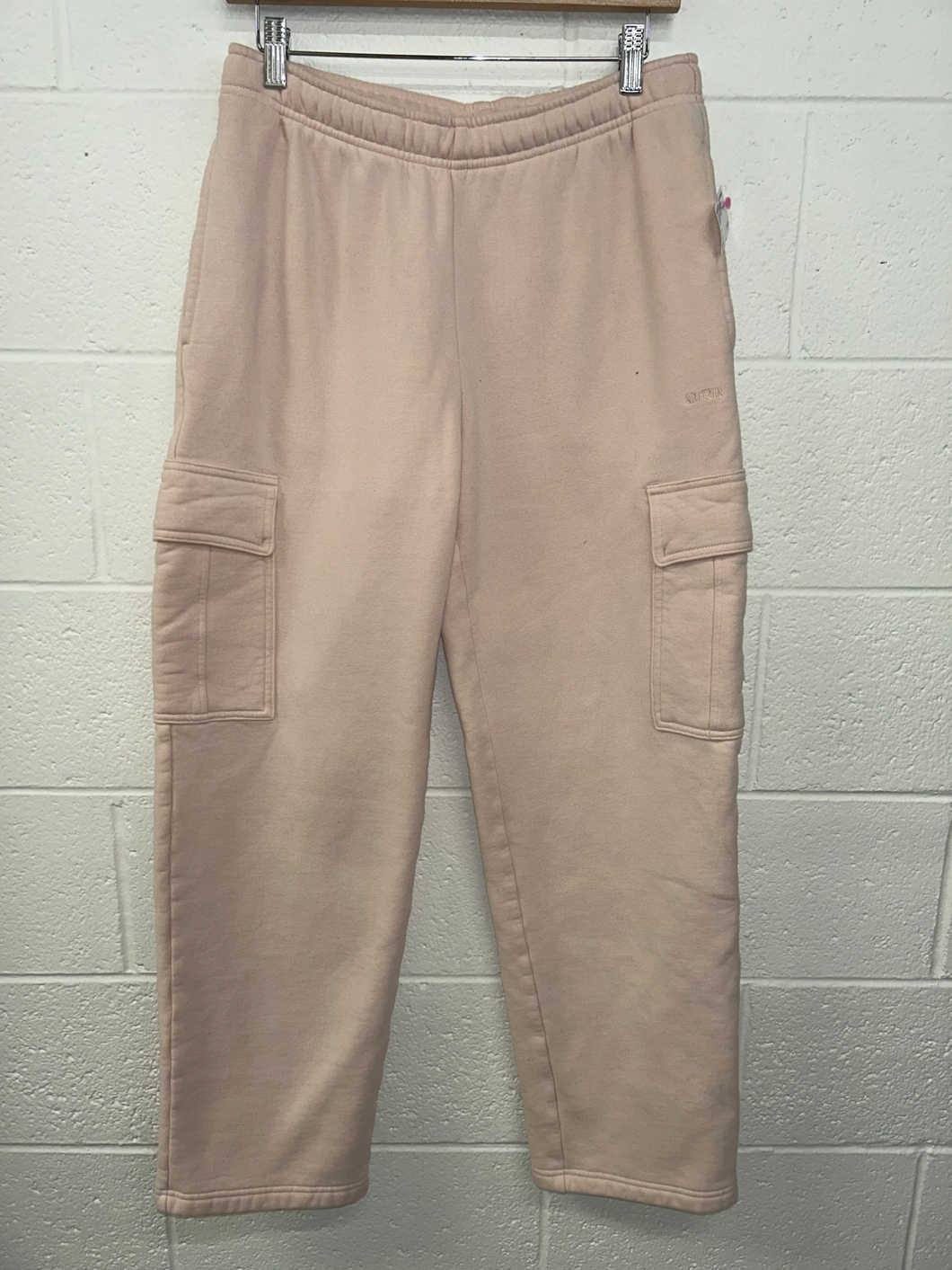 Aritzia Pants Size Medium Pink