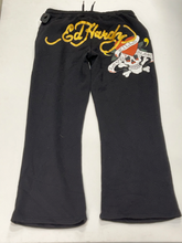 Load image into Gallery viewer, Ed Hardy Pants Size Extra Large
