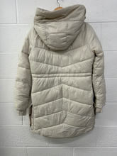 Load image into Gallery viewer, Hollister Heavy Outerwear Extra Extra Small
