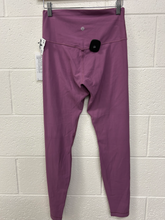 Load image into Gallery viewer, Lulu Lemon Athletic Pants Size Medium
