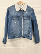 Load image into Gallery viewer, Denim Outerwear Size Medium
