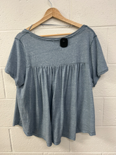 Load image into Gallery viewer, We The Free Short Sleeve Top Size Medium
