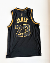 Load image into Gallery viewer, Nba Athletic Top Size Medium
