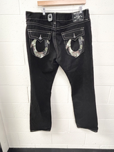 Load image into Gallery viewer, True Religion Pants Size 38

