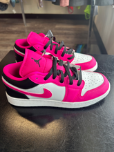 Load image into Gallery viewer, Jordan Casual Shoes Womens 8
