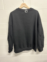 Load image into Gallery viewer, Sweatshirt Size Medium
