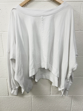 Load image into Gallery viewer, Free People Sweatshirt Size Extra Small
