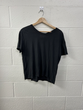 Load image into Gallery viewer, T-Shirt Size Medium

