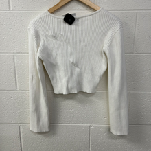 Load image into Gallery viewer, White Fox Sweater Size Small
