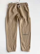 Load image into Gallery viewer, Essentials Pants Size Large
