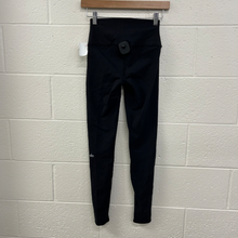 Load image into Gallery viewer, Alo Athletic Pants Size Extra Small
