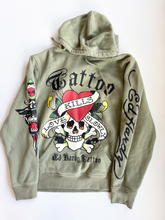 Load image into Gallery viewer, Ed Hardy Sweatshirt Size Medium
