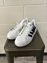 Load image into Gallery viewer, Adidas Casual Shoes Womens 9.5
