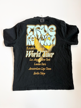 Load image into Gallery viewer, True Religion T-shirt Size Large
