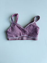 Load image into Gallery viewer, Alo Sports Bra Size Small

