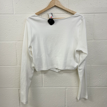 Load image into Gallery viewer, Asos Long Sleeve Top Size Large
