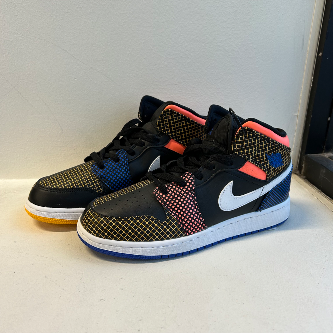 Air Jordan Casual Shoes Womens 8.5
