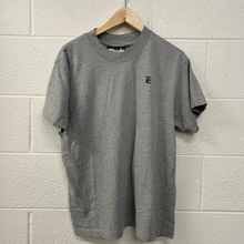 Load image into Gallery viewer, Short Sleeve Top Size Small
