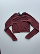 Load image into Gallery viewer, Gym Shark Athletic Top Size Small

