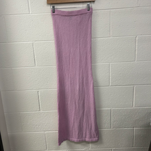 Load image into Gallery viewer, White Fox Long Skirt Size Extra Small
