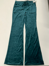 Load image into Gallery viewer, Fashion Nova Pants Size Medium
