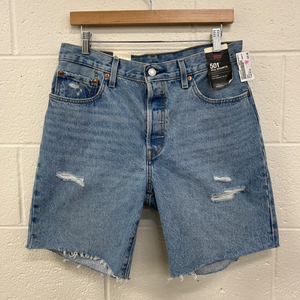 Levi Shorts Size 9/10