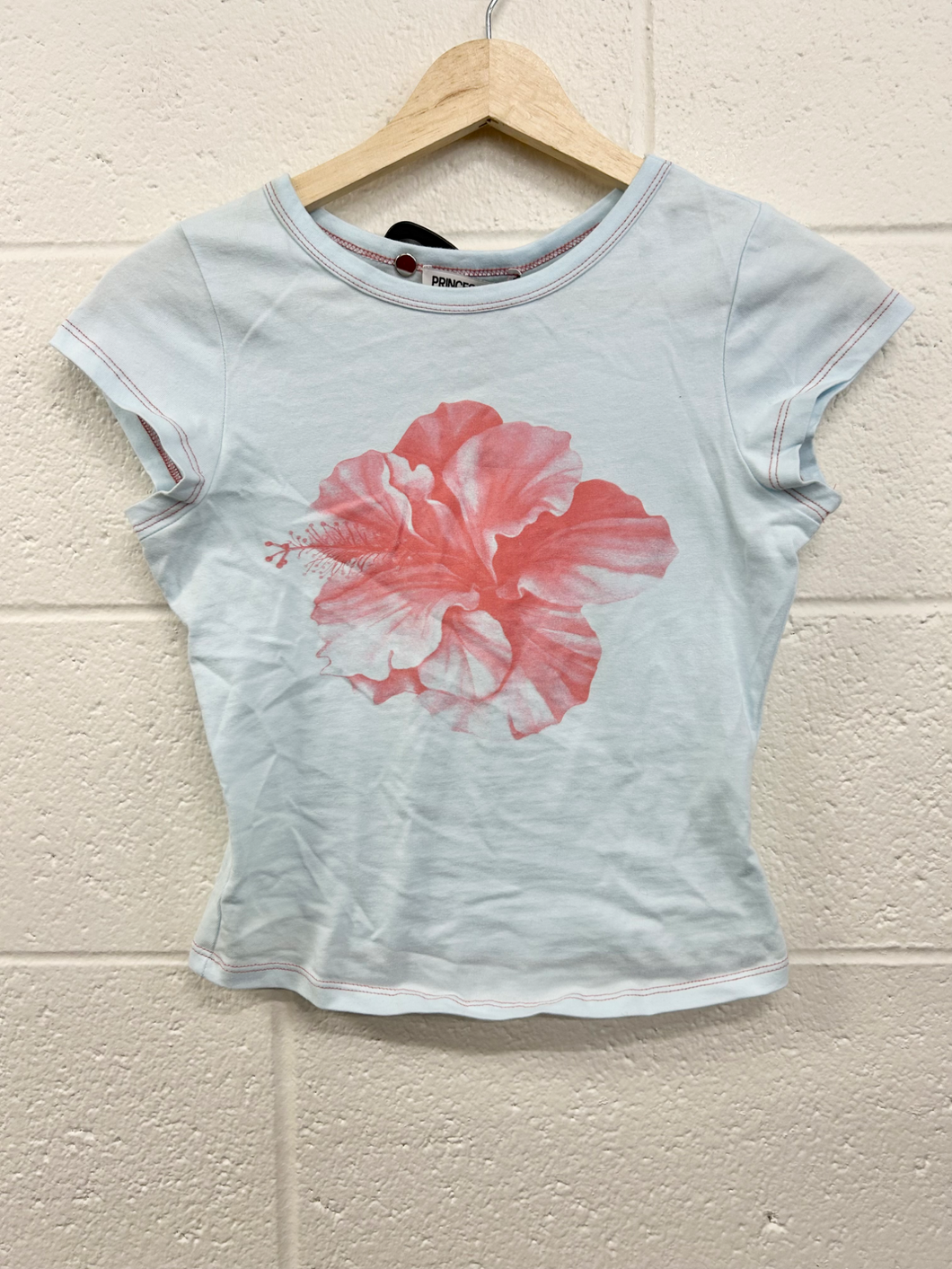 Princess Polly T-Shirt Size Small