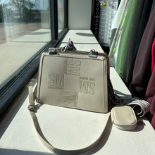 Load image into Gallery viewer, Steve Madden Purse
