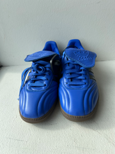 Load image into Gallery viewer, Adidas Casual Shoes Womens 9.5
