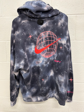 Load image into Gallery viewer, Nike Sweatshirt Size XXL
