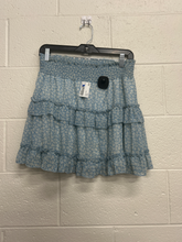 Load image into Gallery viewer, Short Skirt Size Large
