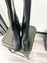 Load image into Gallery viewer, J. Crew Boots Womens 8
