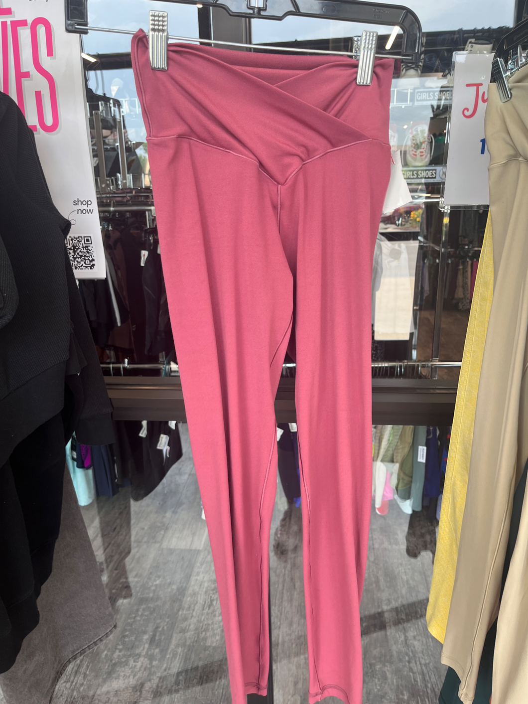 Offline Athletic Pants Size Small