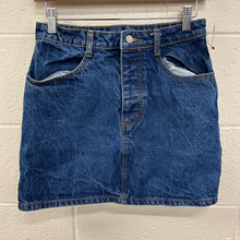 Load image into Gallery viewer, John Galt Short Skirt Size Medium
