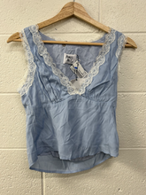 Load image into Gallery viewer, Princess Polly Tank Top Size Small
