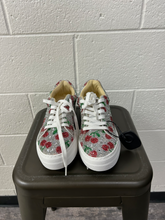Load image into Gallery viewer, Betsey Johnson Casual Shoes Womens 7.5
