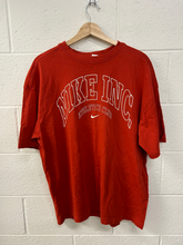 Load image into Gallery viewer, Nike T-Shirt Size Small
