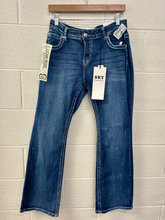 Load image into Gallery viewer, Sky Denim Size 13/14 (32)
